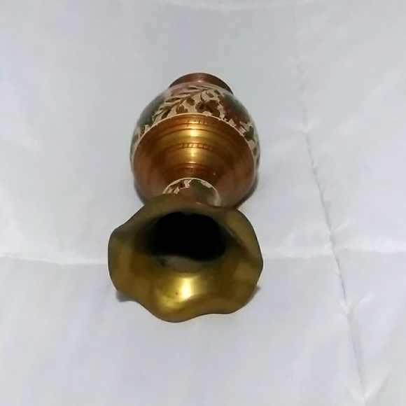 Vase - Picture 2 of 4